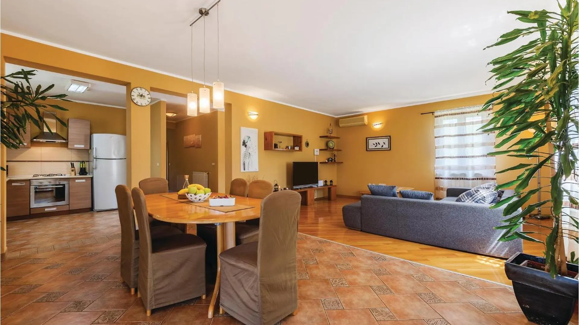3 Bedroom Gorgeous Home In Putini Sorici